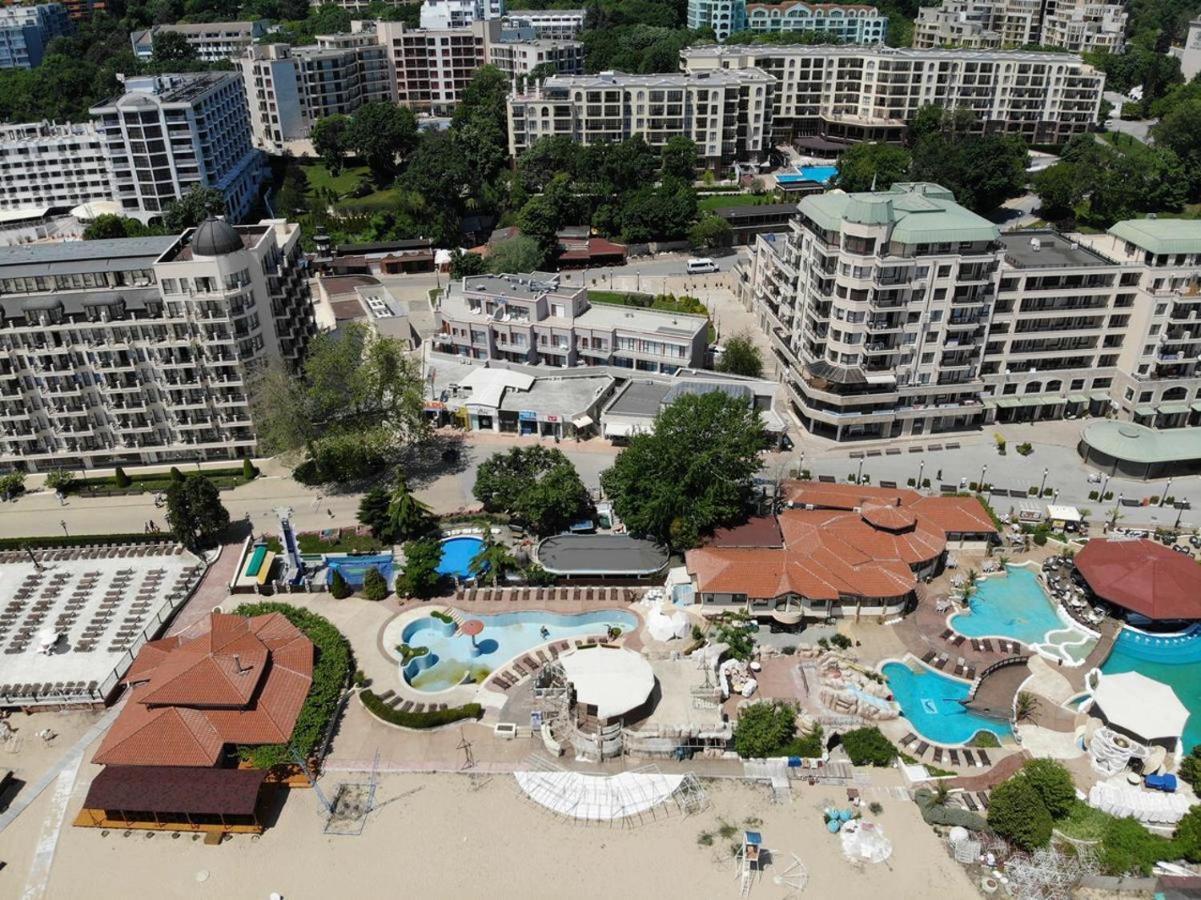 1-St Line Izvora Sea View Apartments On Aranyhomok Kültér fotó