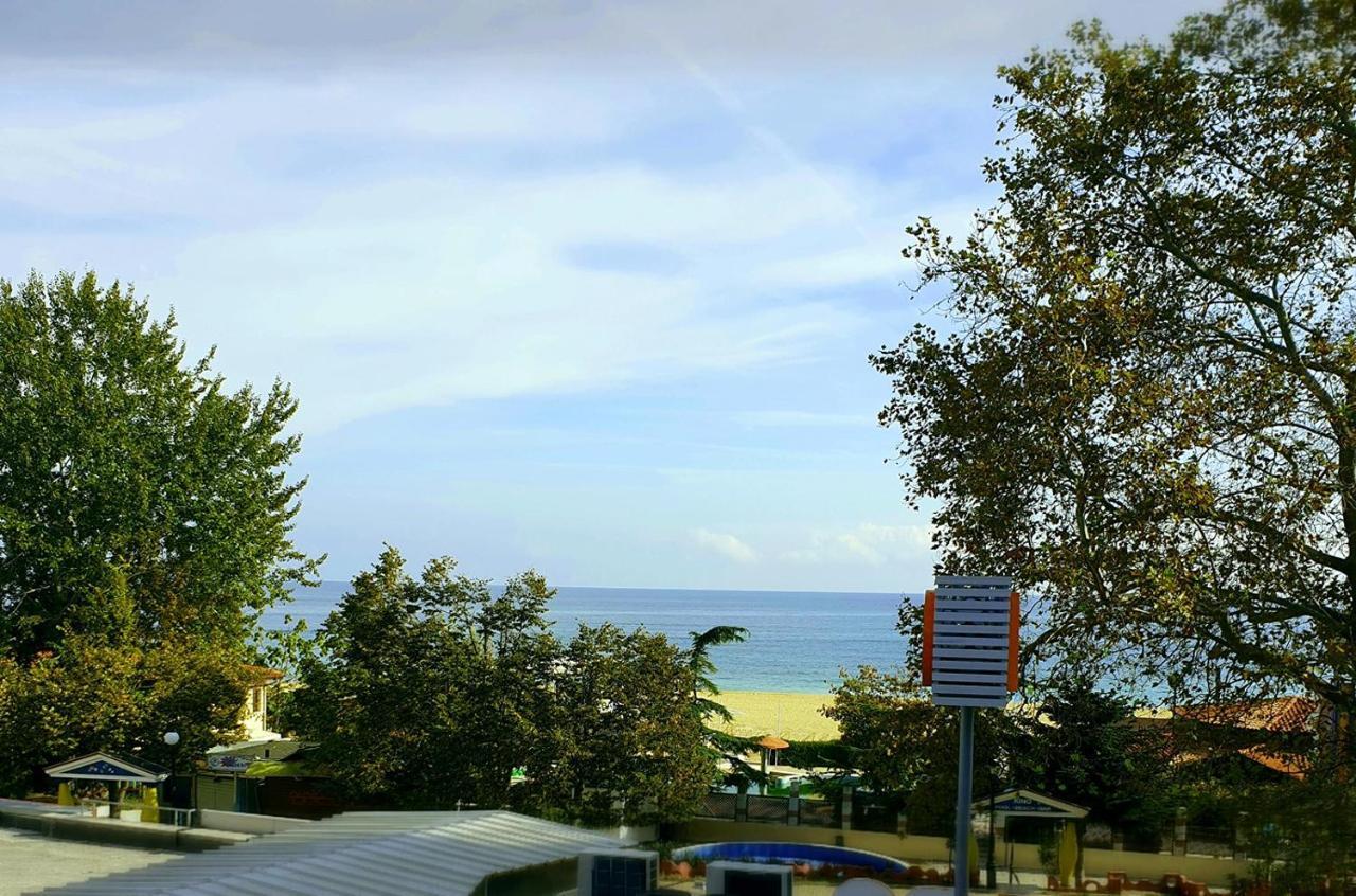 1-St Line Izvora Sea View Apartments On Aranyhomok Kültér fotó